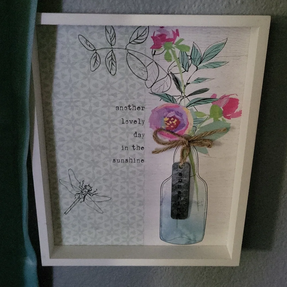 Decor - Picture 4 of 4